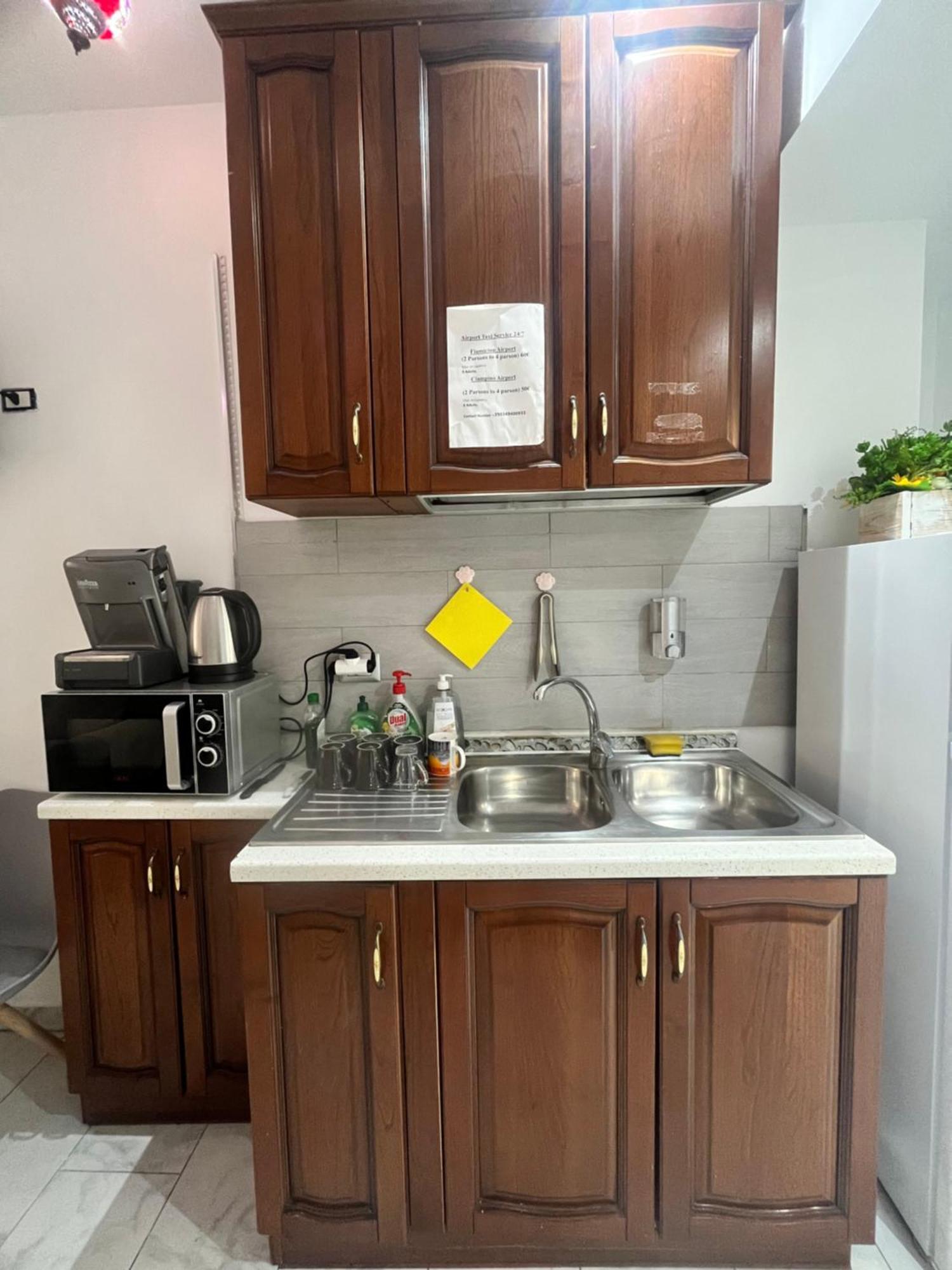 Santa Maria Accommodation روما المظهر الخارجي الصورة