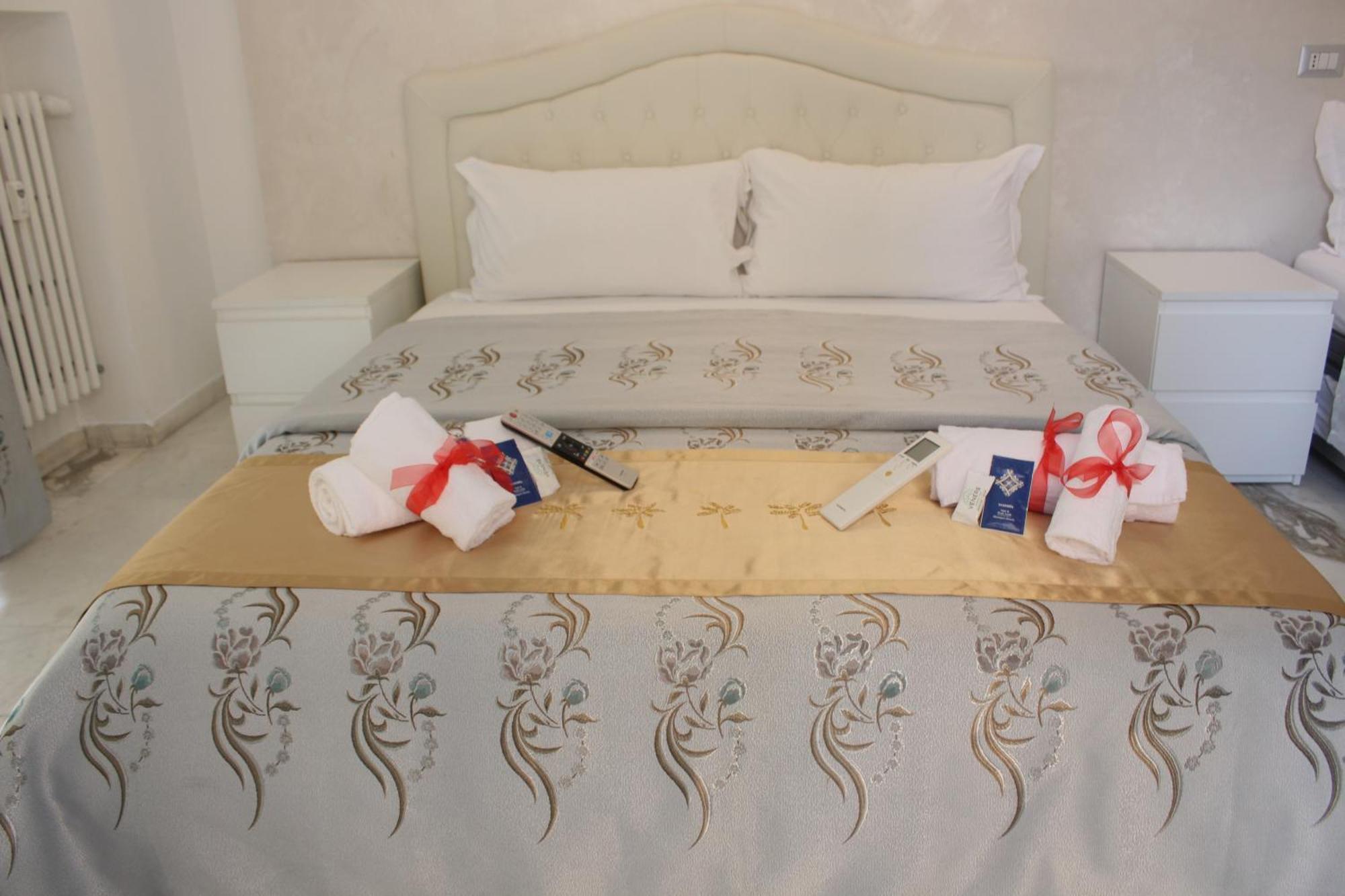 Santa Maria Accommodation روما المظهر الخارجي الصورة